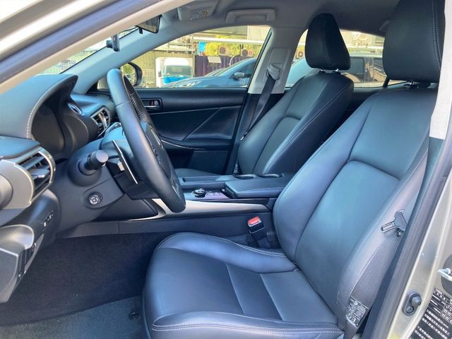 Lexus  IS  第5張相片
