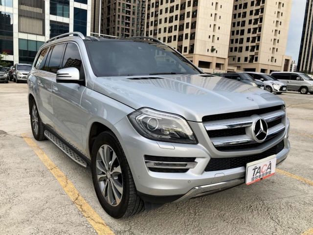 Mercedes-Benz/賓士   GL-CLASS  GL350  第2張相片