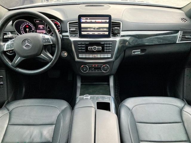 Mercedes-Benz/賓士   GL-CLASS  GL350  第7張相片
