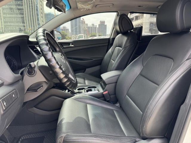 Hyundai  Tucson  第6張相片