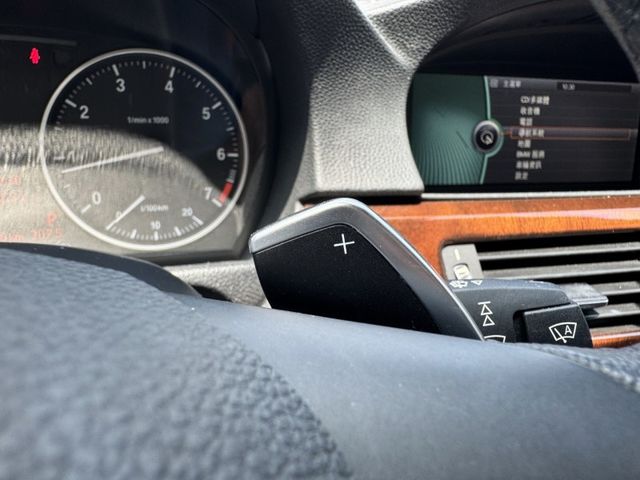 BMW/ 寶馬  3 SERIES  320i  第10張相片