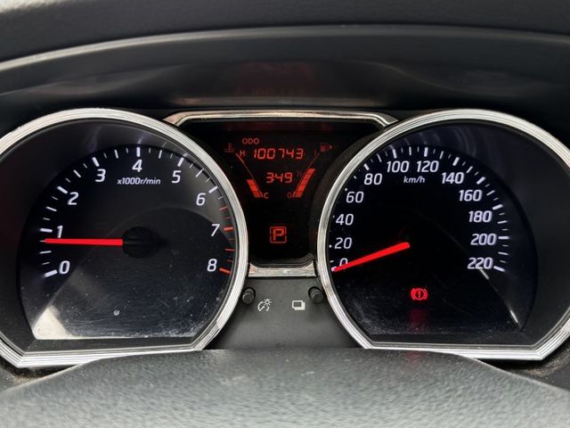 Nissan  Livina  第9張相片