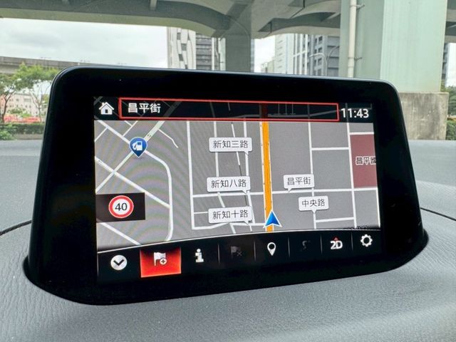 Mazda  Mazda3  第10張相片