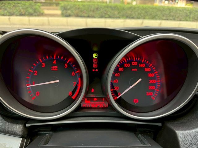 Mazda  Mazda3  第8張相片