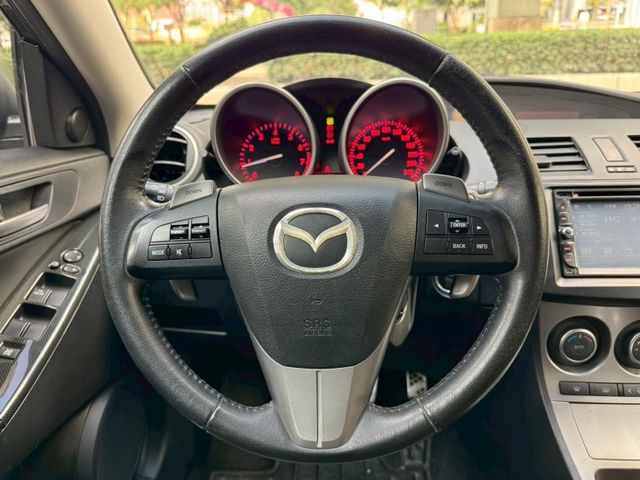 Mazda  Mazda3  第10張相片