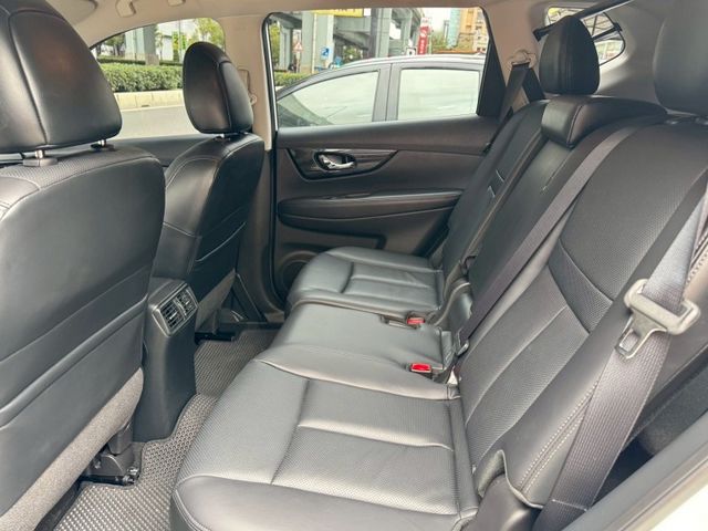 Nissan  X-Trail  第7張相片