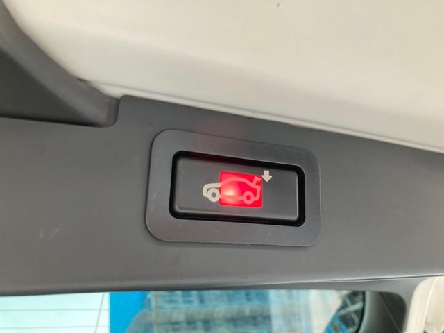 BMW/ 寶馬  X5 SERIES  X5 xDrive35i  第16張相片