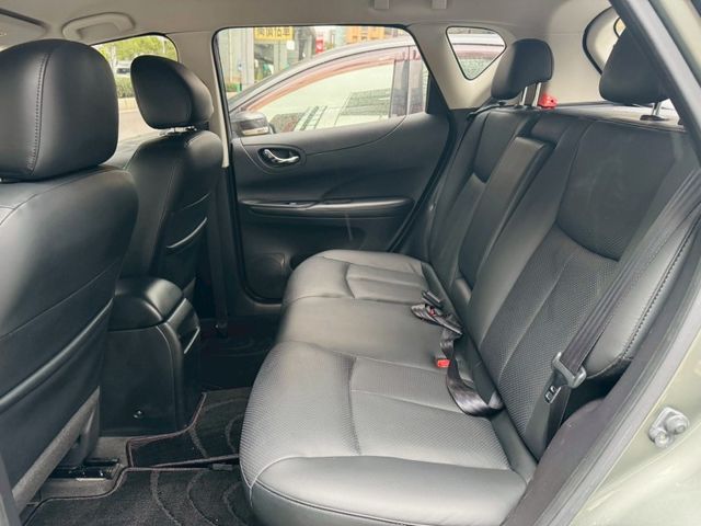 Nissan  Tiida  第7張相片