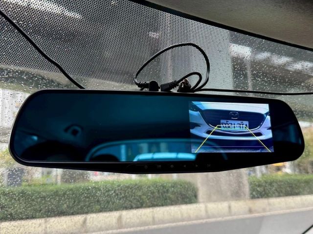 Nissan  Tiida  第10張相片