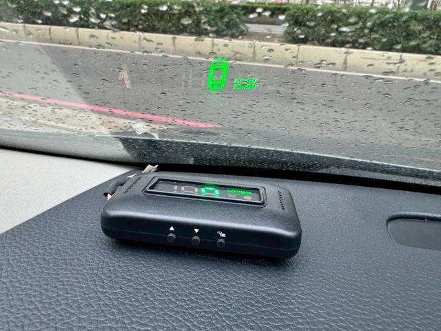 Nissan  Tiida  第12張相片