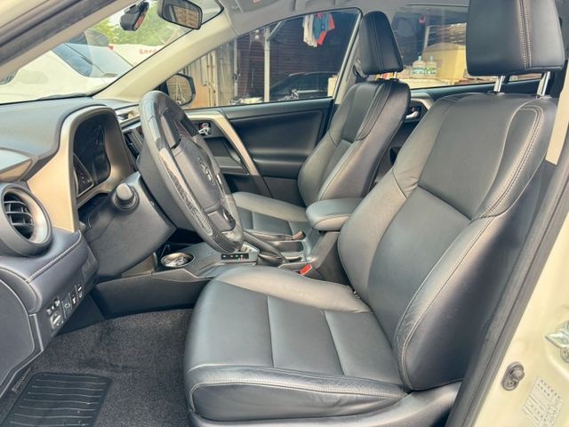 Toyota  RAV4  第6張相片
