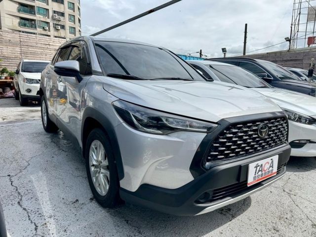 Toyota  Corolla Cross Corolla Cross 免匙摸門 ACC跟車   第3張相片