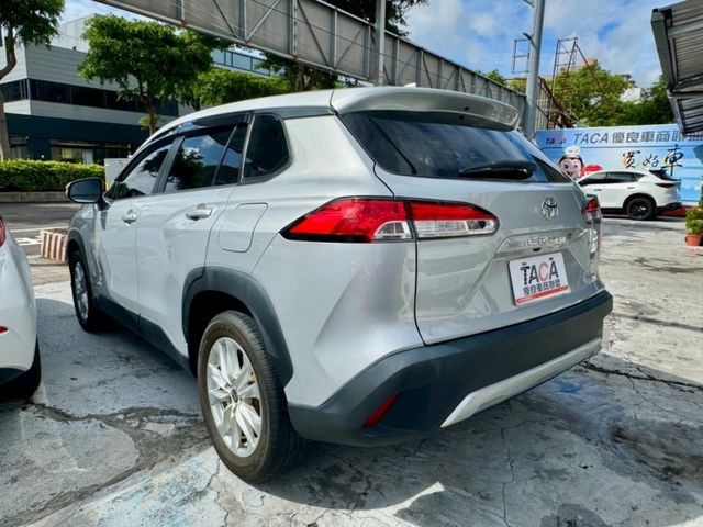 Toyota  Corolla Cross Corolla Cross 免匙摸門 ACC跟車   第5張相片