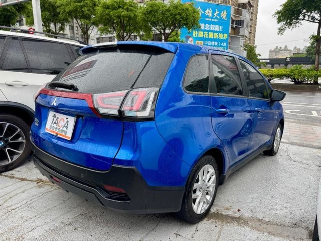 Mitsubishi  Colt Plus Colt Plus 可魯多 原版件 免匙 顯影 後視鏡電動摺疊 電動  第3張相片