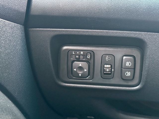 Mitsubishi  Colt Plus ColtPlus 免匙 360環景影像 電動尾門 衛星導航 小車  第13張相片