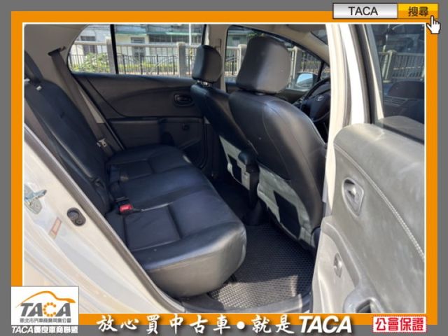 Toyota  Yaris  第10張相片