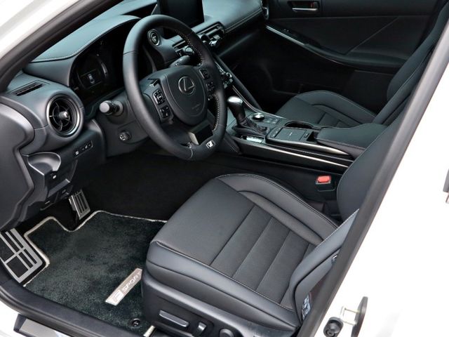 Lexus  IS  第5張相片