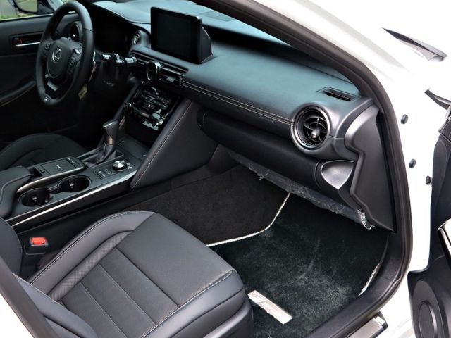 Lexus  IS  第8張相片