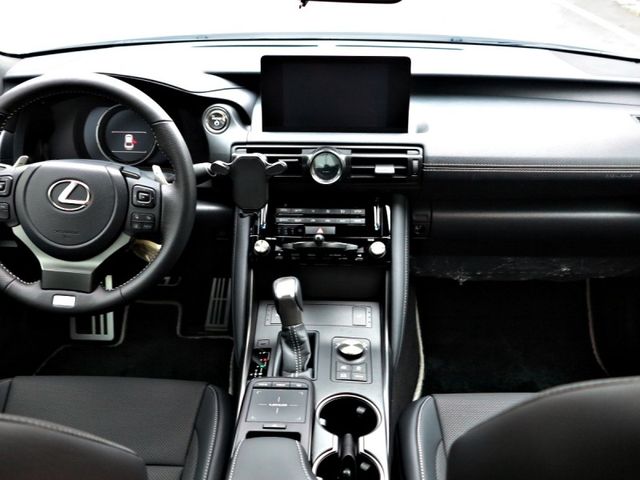 Lexus  IS  第9張相片