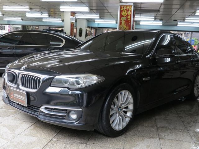 BMW/ 寶馬  5 SERIES  520i  第1張相片