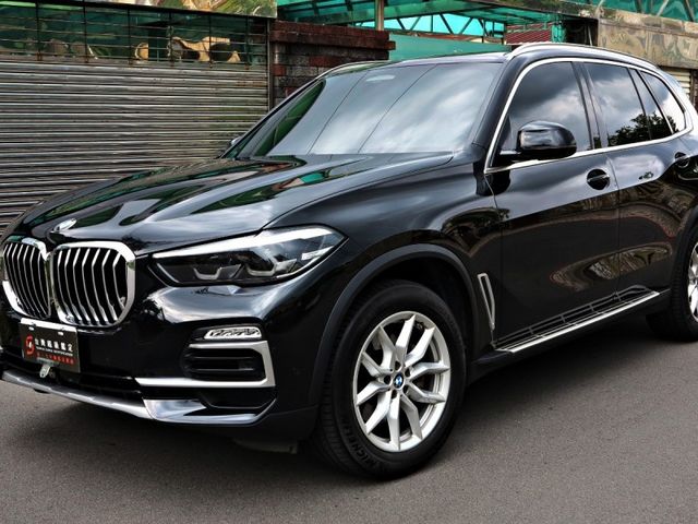 BMW/ 寶馬  X5 SERIES  X5 xDrive25d BMW (總代理) 2021  X5 25d 無待修 車況  第2張相片