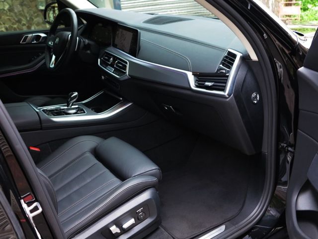 BMW/ 寶馬  X5 SERIES  X5 xDrive25d BMW (總代理) 2021  X5 25d 無待修 車況  第7張相片