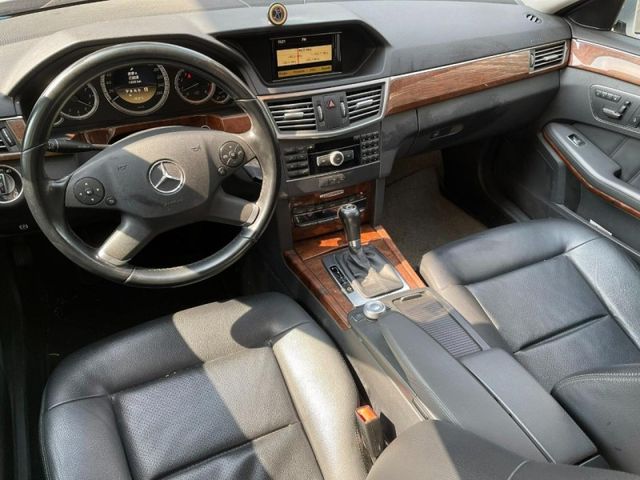 Mercedes-Benz/賓士   E-CLASS  E200  第11張相片