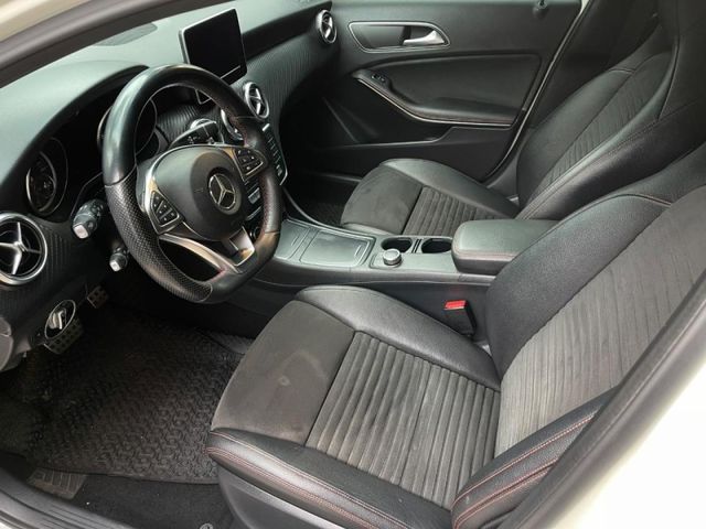 Mercedes-Benz/賓士   A-CLASS  A180 M-Benz A-Class 2016款 AMG A180 Line   第13張相片