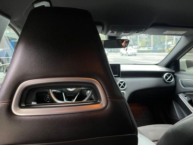 Mercedes-Benz/賓士   A-CLASS  A180 M-Benz A-Class 2016款 AMG A180 Line   第16張相片
