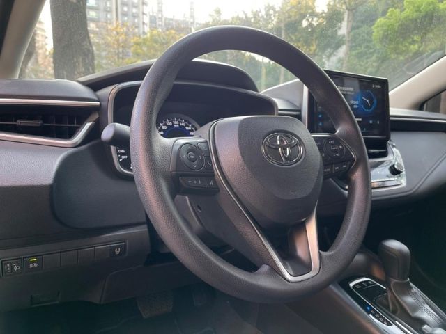 Toyota  Altis  第2張相片