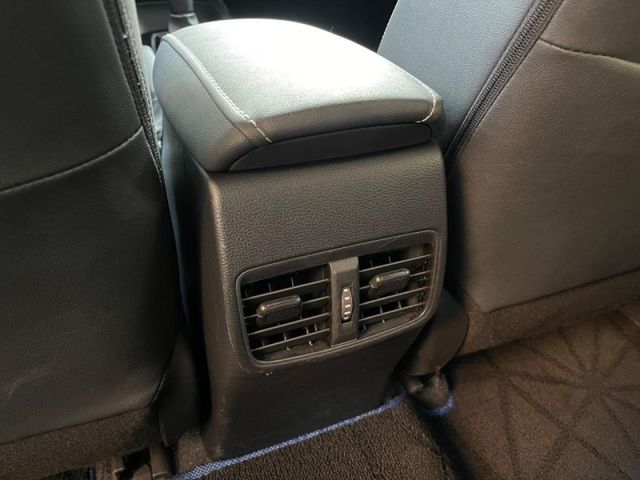Toyota  Altis  第15張相片