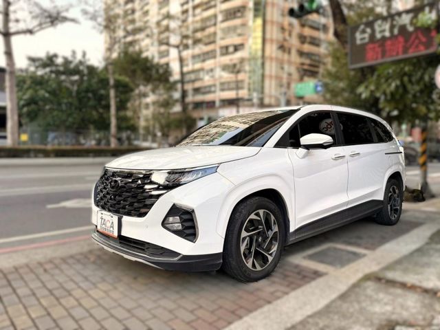 Hyundai  Custin  第1張相片