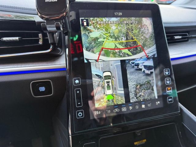 Hyundai  Custin  第10張相片