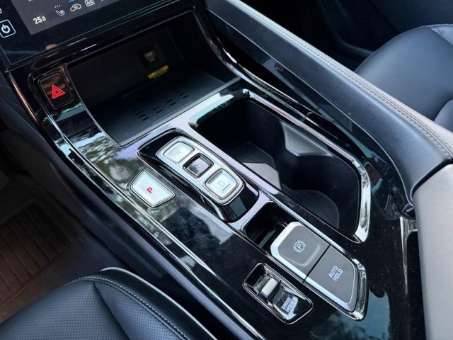 Hyundai  Custin  第12張相片