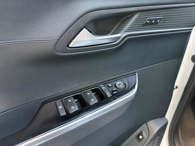 Hyundai  Custin  第14張相片