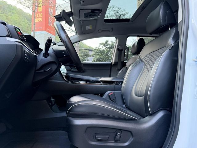 Hyundai  Custin  第16張相片