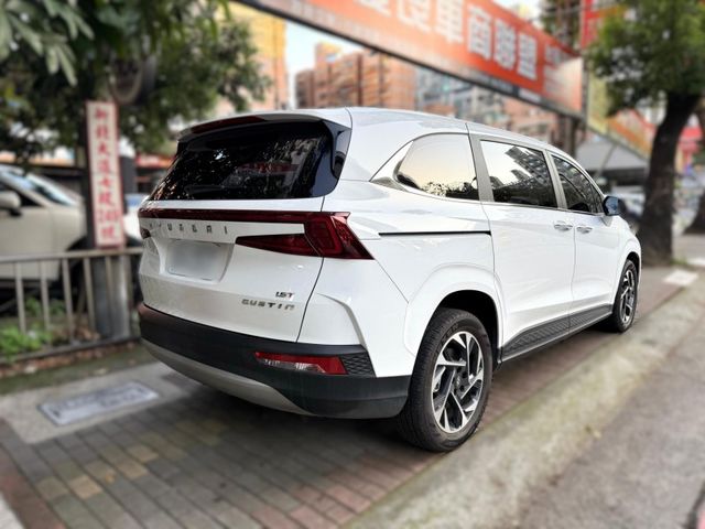 Hyundai  Custin  第19張相片