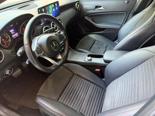 Mercedes-Benz/賓士   A-CLASS  A180  第10張相片