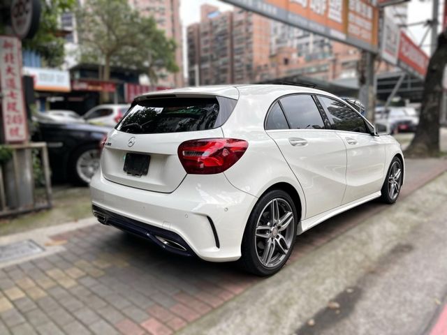 Mercedes-Benz/賓士   A-CLASS  A180  第15張相片