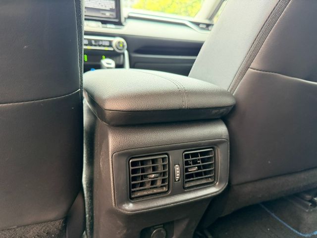 Toyota  RAV4  第11張相片