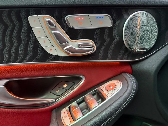 Mercedes-Benz/賓士   C-CLASS  C300 M-Benz C-Class Sedan 2017款 C300 AMG   第6張相片