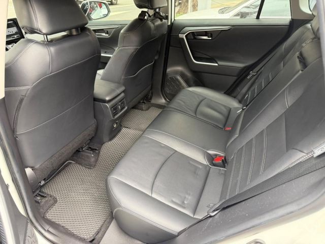 Toyota  RAV4 Toyota RAV4 2021款 2.0旗艦   第17張相片