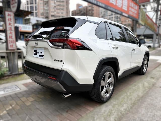 Toyota  RAV4 Toyota RAV4 2021款 2.0旗艦   第19張相片