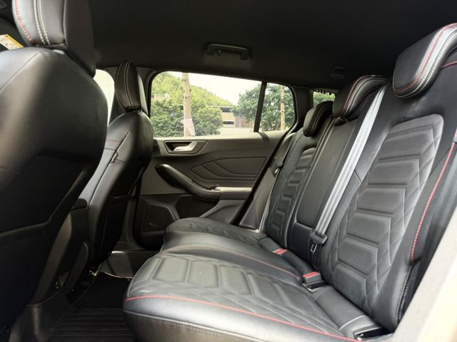 Ford/福特  Focus Ford Focus ST Line Wagon 2024款 ST-Line Vignale   第9張相片