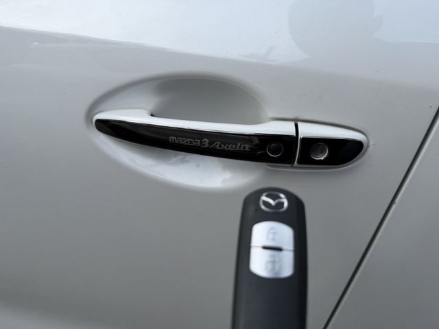 Mazda  Mazda3  第2張相片