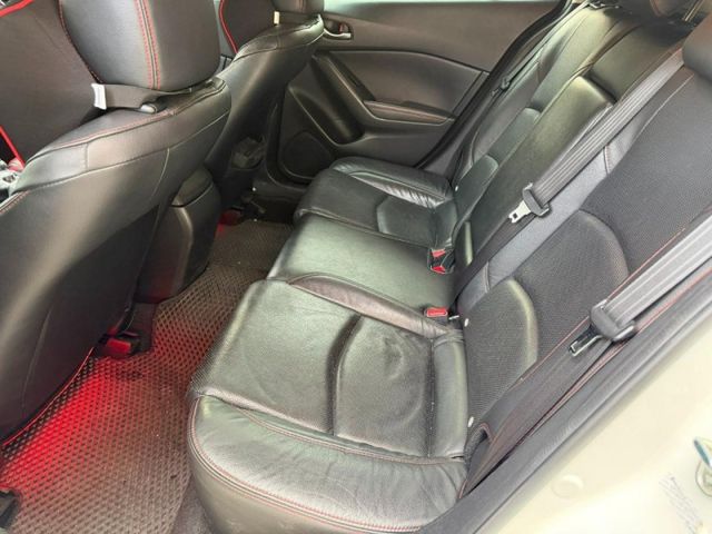 Mazda  Mazda3  第7張相片