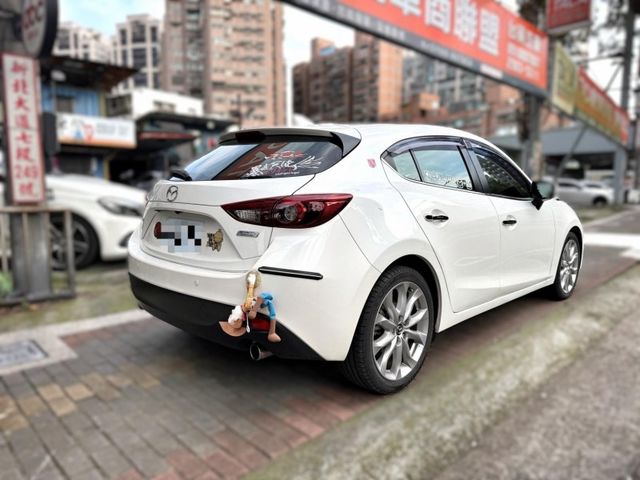 Mazda  Mazda3  第13張相片
