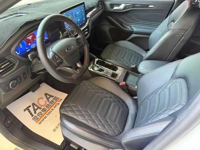 Ford/福特  Focus Ford Focus ST Line Wagon 2024款 FOCUS Wagon Vignale   第2張相片