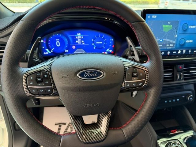 Ford/福特  Focus Ford Focus ST Line Wagon 2024款 FOCUS Wagon Vignale   第11張相片