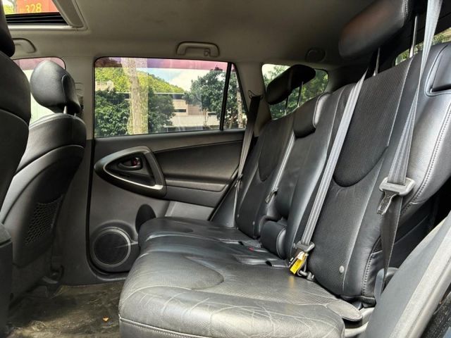Toyota  RAV4  第2張相片